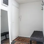 Appartamento Cozy 1br Next To The With Free Parking *