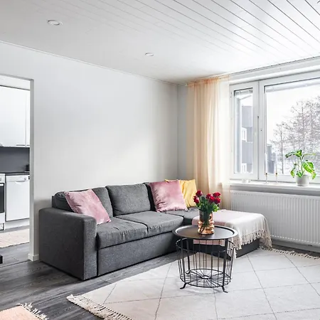 Cozy 1br Next To The With Free Parking Lahti