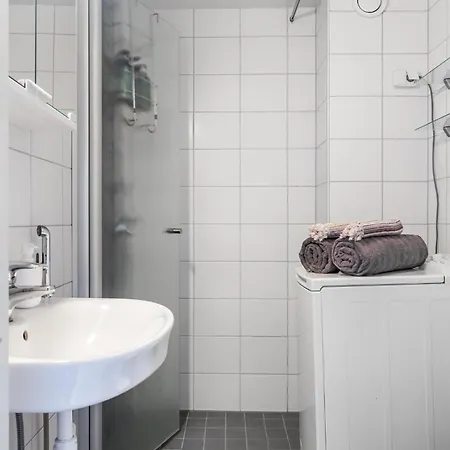 Cozy 1br Next To The With Free Parking 公寓 *